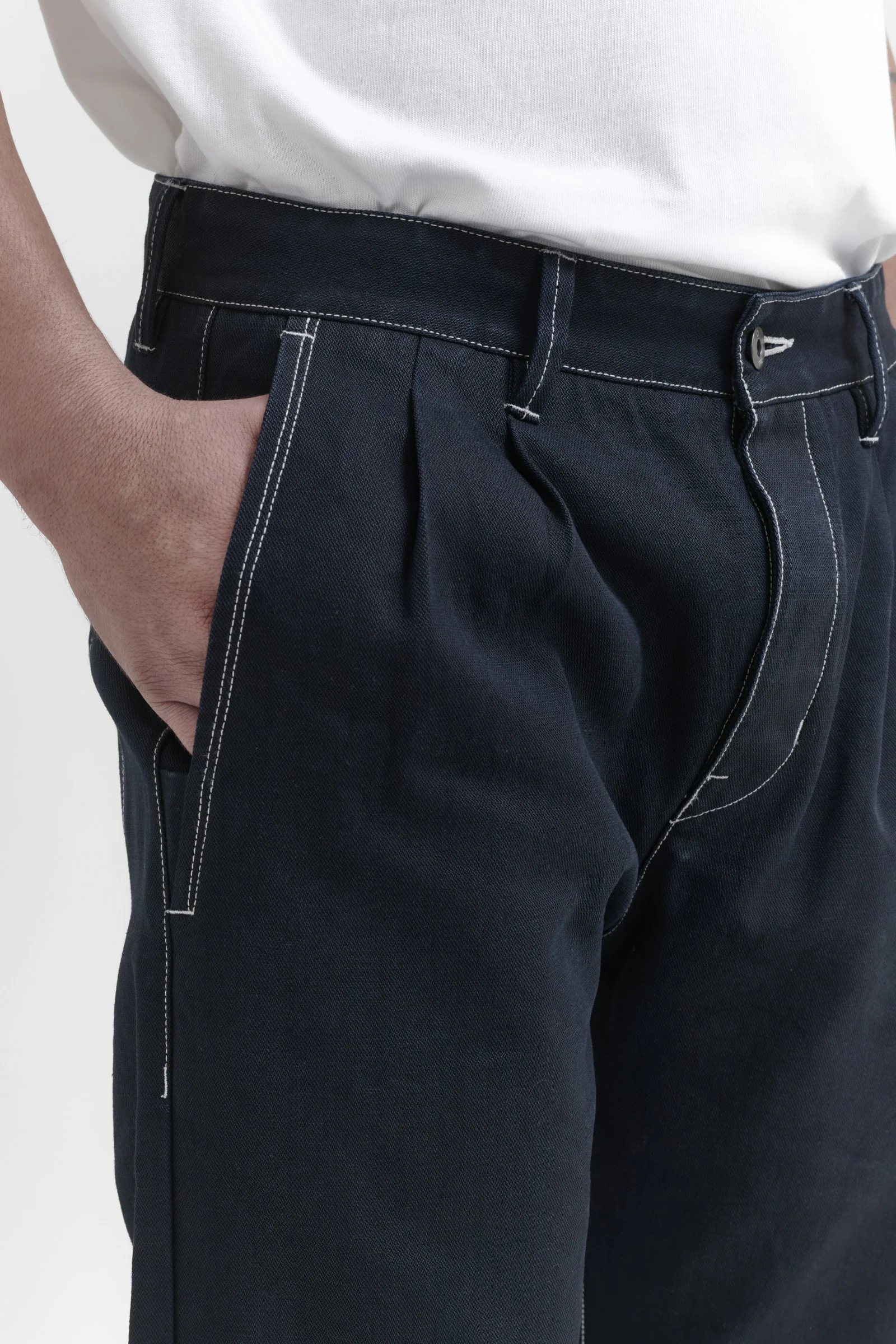 GRAPHITO PLEATED WORKER CHINO - Image 6