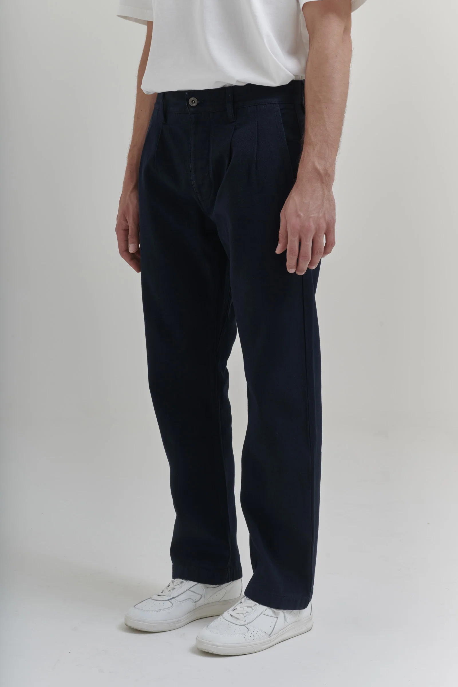 PLEATED WORKER CHINO BLUE - Image 3