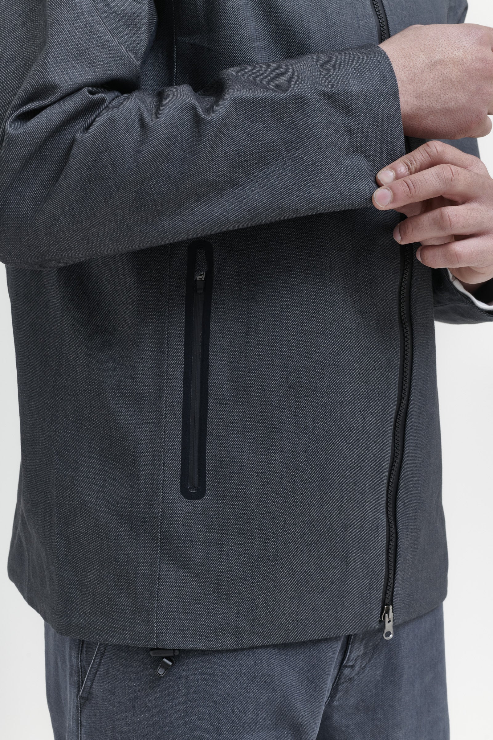 MINERAL WINDBREAKER - Image 6